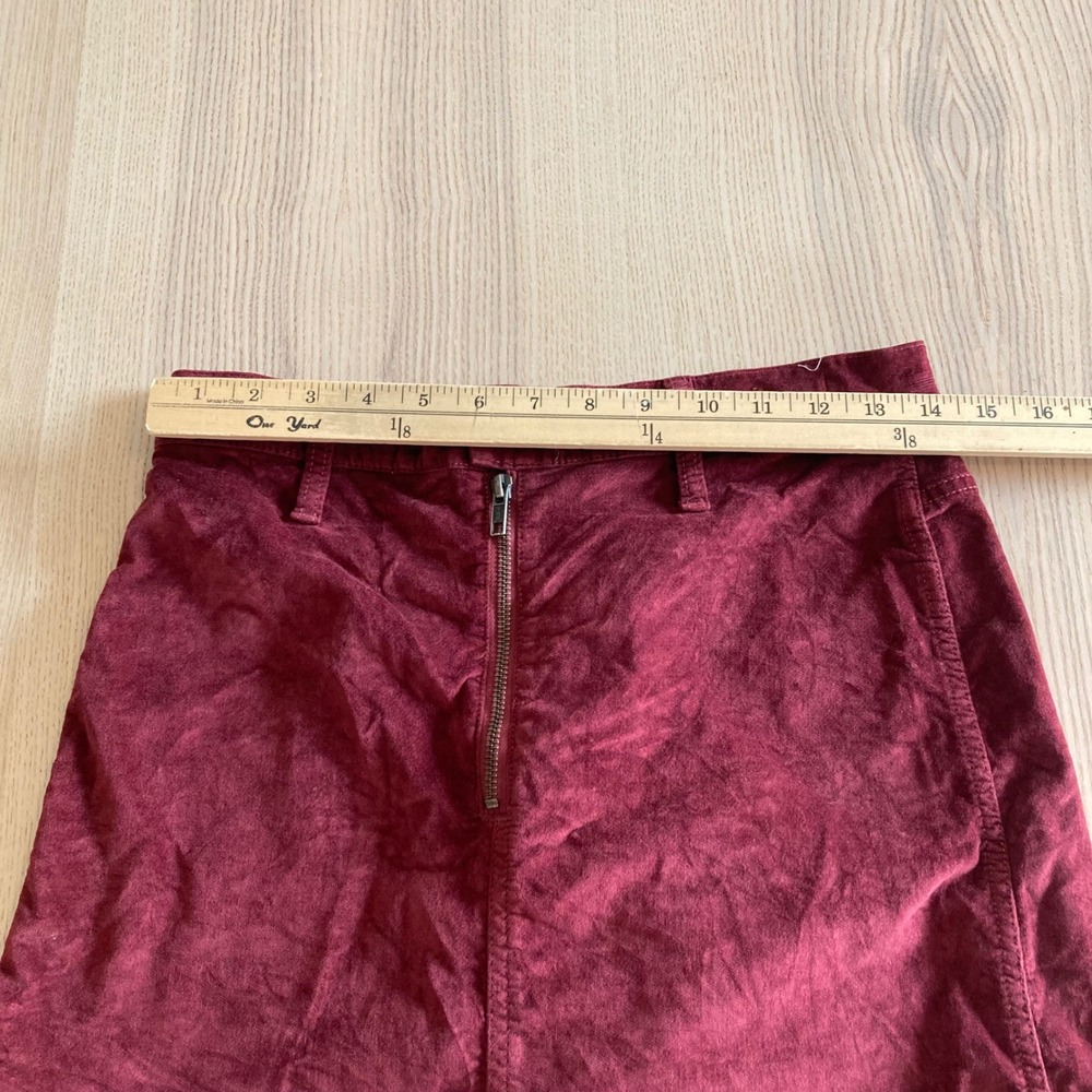 Madewell Mini Skirt Womens 25 Burgundy Corduroy Velvet Denim Straight Zip Front - Picture 8 of 10